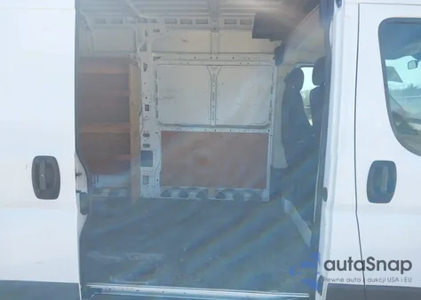 2015 Ram Promaster 2500 High Roof z USA, uszkodzony, nr VIN 3C6TRVDG0FE500531